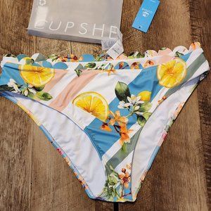 Cupshe bikini bottom, size L